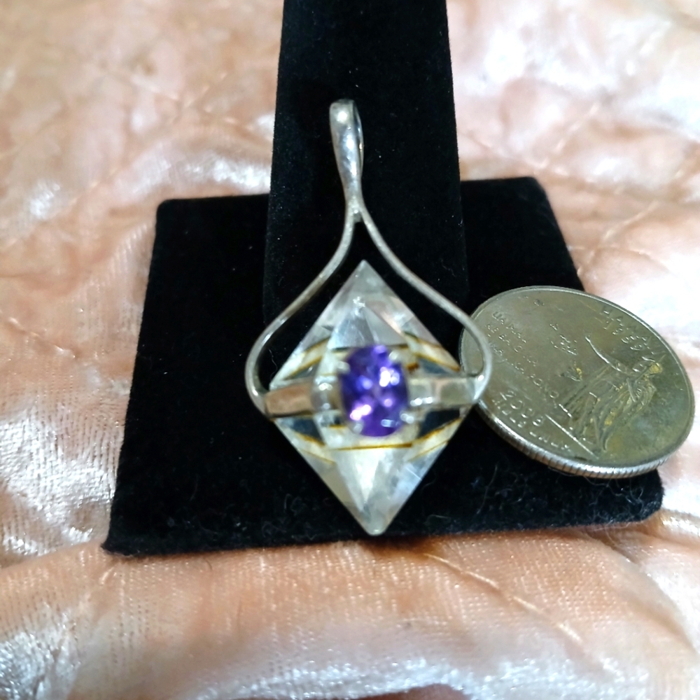 Very pretty Sterling silver pendant